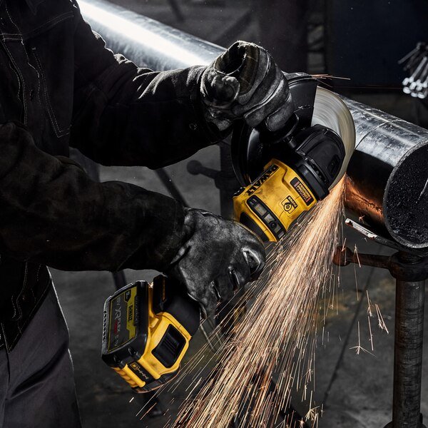 Amoladora Angular Inalámbrica Dewalt Dcg440n, 180 Mm, 54 Voltios Amarillo/Negro, Sin Batería Ni Cargador Dcg440n-Xj
