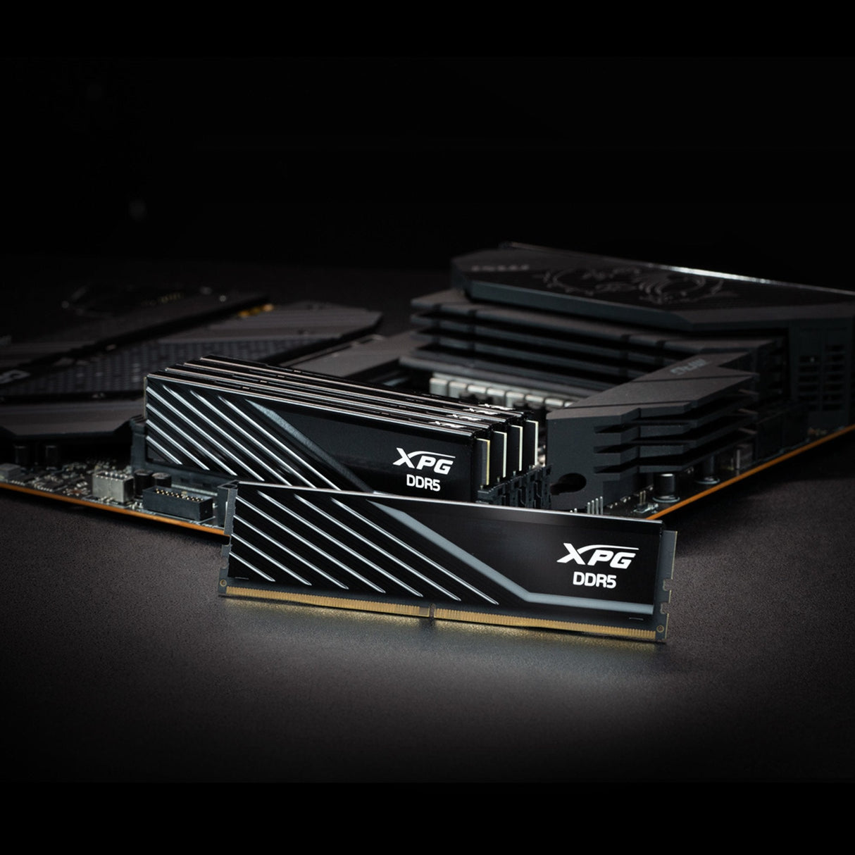 Memoria Adata 16 Gb Ddr5-5600 2x 8 Gb Kit Dual, Ram Blanca, Ax5u5600c468g-Dtlabwh, Xpg Lancer Blade, Intel Xmp, Amd Expo Ax5u5600c468g-Dtlabwh