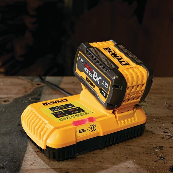 Dewalt Dcb117-Qw, Cargador Amarillo/Negro