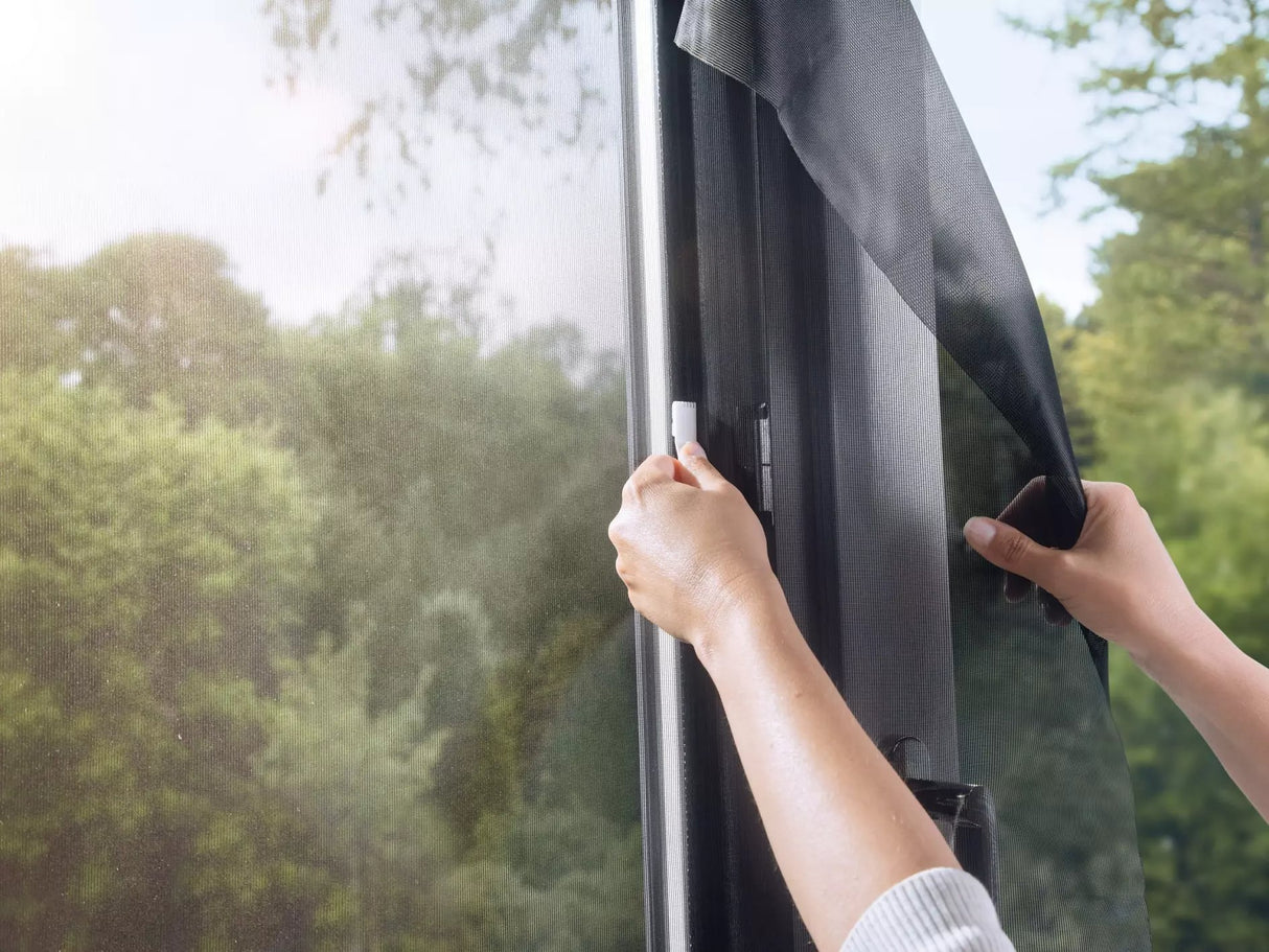EAN 4063565036767 - TESA 55286-00000-00 mosquitera de ventana Pantalla de malla Nylon imagen 3