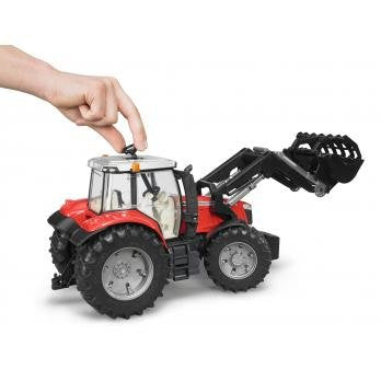 EAN 4001702030476 - BRUDER Massey Ferguson 7624 with frontloader imagen 7