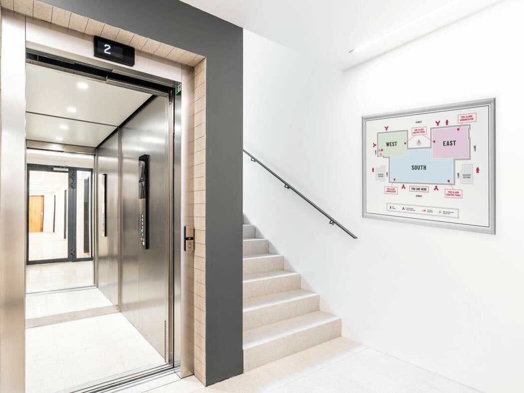 EAN 4005546739595 - Durable 500923 marco para pared 660 x 900 mm Rectángulo Plata Aluminio imagen 11