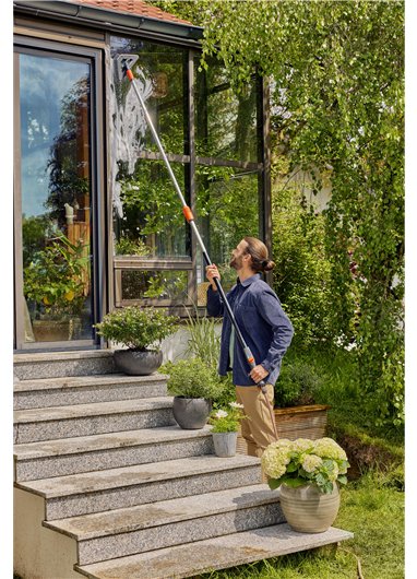 Gardena Cepillo Con Mango Cleansystem Soft Flex, Cepillo De Lavado Gris, Articulación Giratoria 360° 18812-20