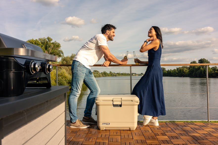 Coleman Pro 55qt, Nevera Portátil Beige, Con Ruedas 2213912