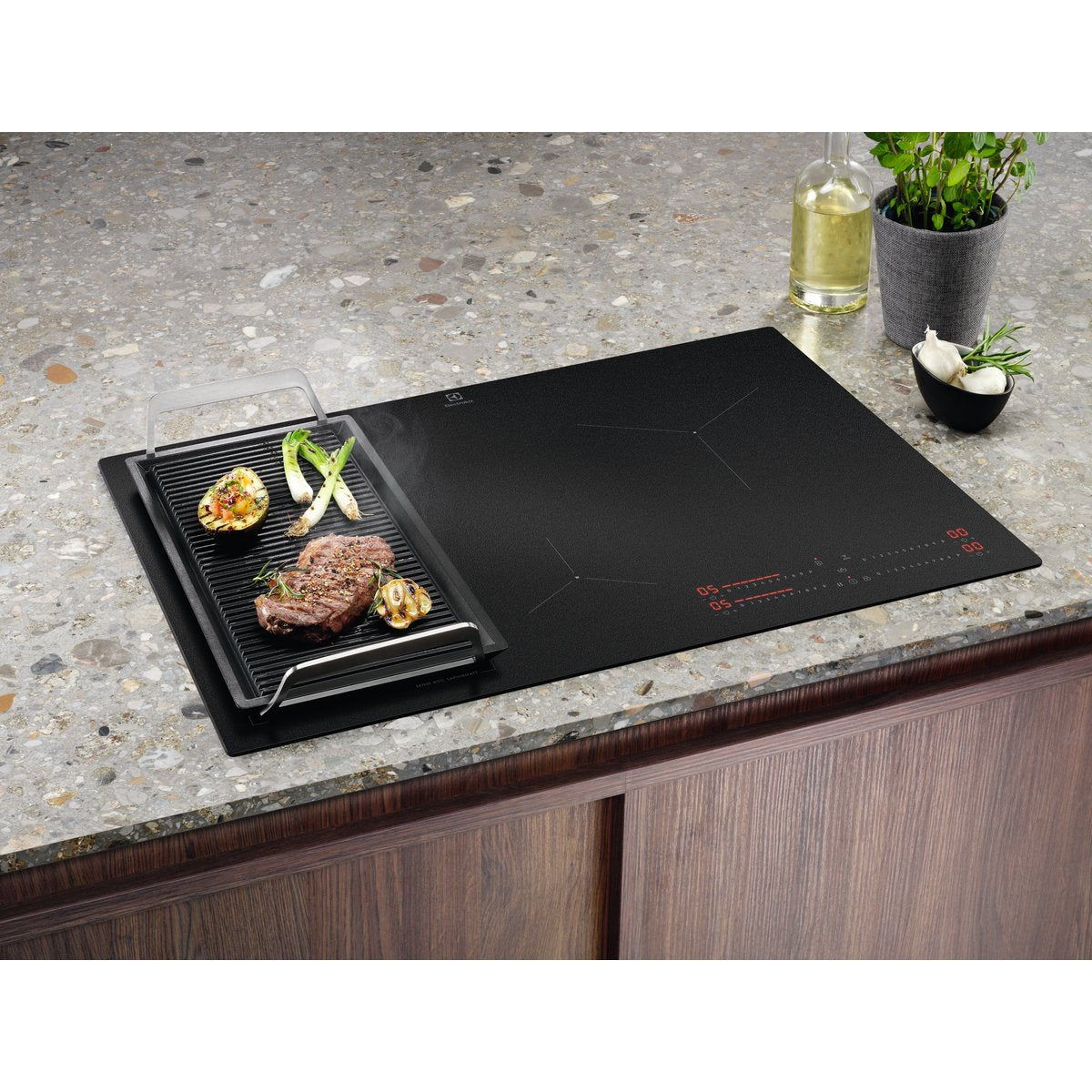 EAN 7333394049502 - Electrolux Hob EIS87453IZ Negro Integrado 77 cm Con placa de inducción 4 zona(s) imagen 3