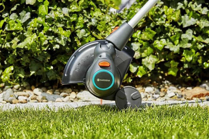 EAN 4078500054232 - Gardena ComfortCut 23/18V P4A 23 cm Batería Negro, Azul, Naranja, Plata imagen 4