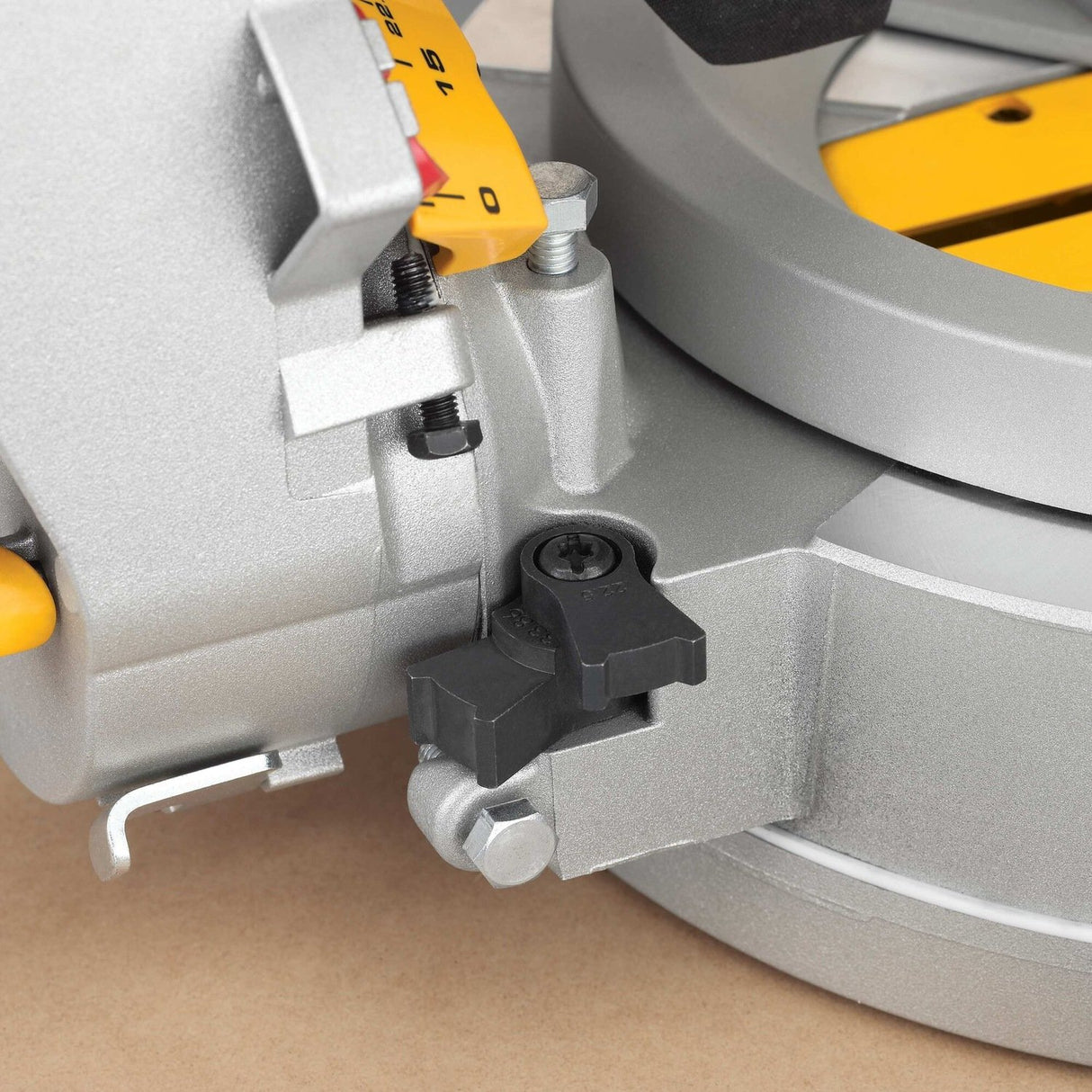 EAN 5035048332344 - DeWALT DWS780 3800 RPM 1675 W imagen 29