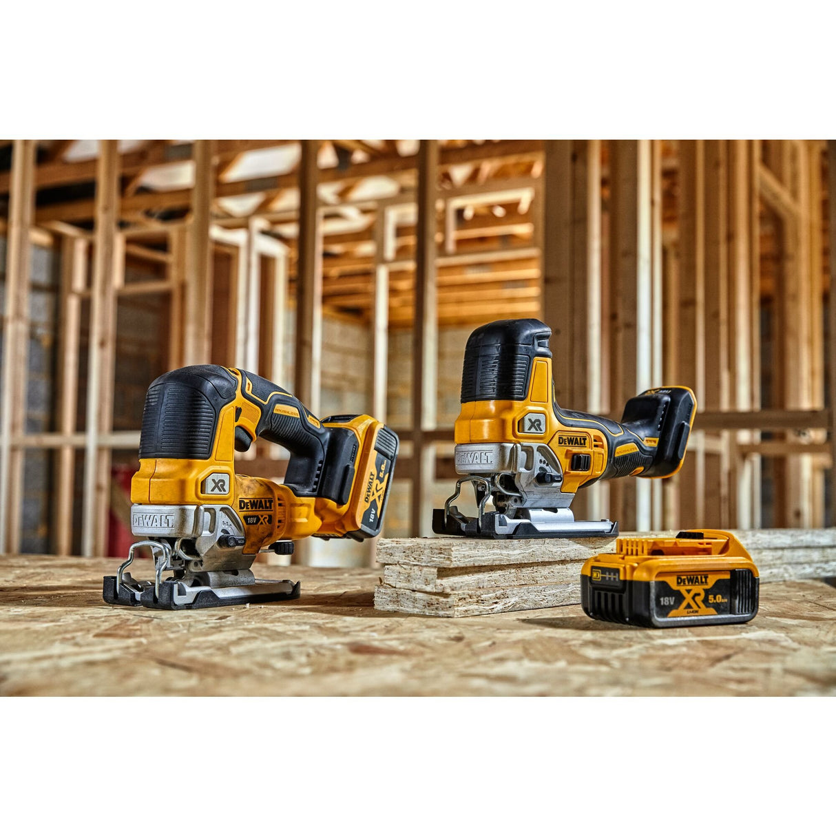 EAN 5035048705742 - DeWALT DCS335N-XJ power jigsaws 2 kg imagen 11