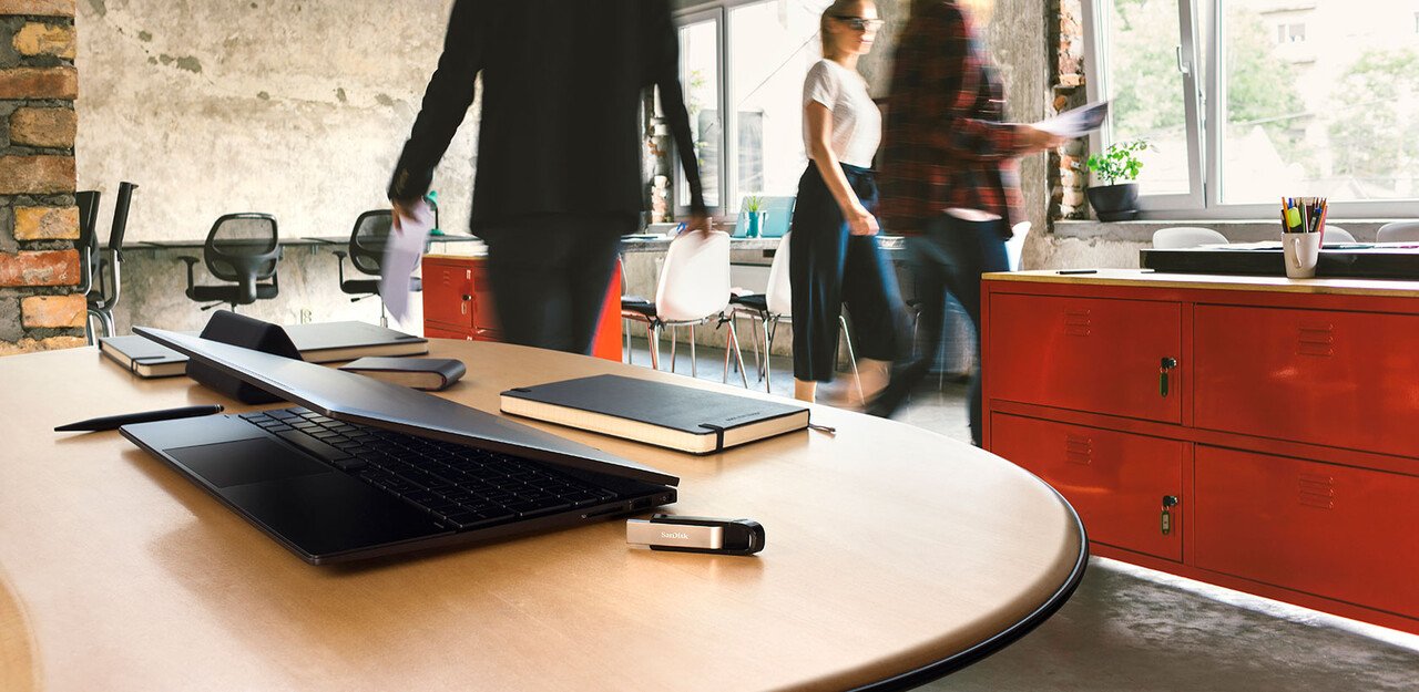 EAN 0619659182748 - SanDisk Extreme Go unidad flash USB 256 GB USB tipo A 3.2 Gen 1 (3.1 Gen 1) Acero inoxidable imagen 7