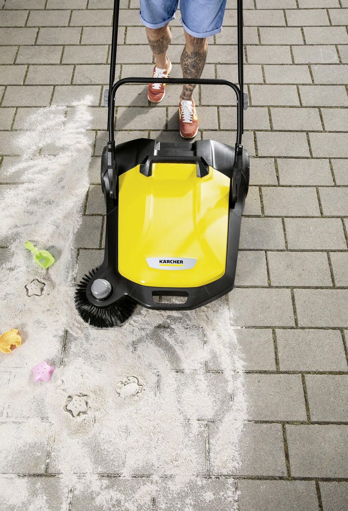 EAN 4054278247946 - Kärcher S 6 escoba Negro, Amarillo imagen 9
