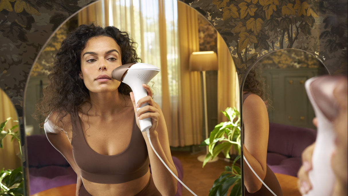 EAN 8720689015394 - Philips Lumea Prestige BRI945/00 depiladora de luz pulsada Luz pulsada intensa (IPL) Rosa, Blanco imagen 6