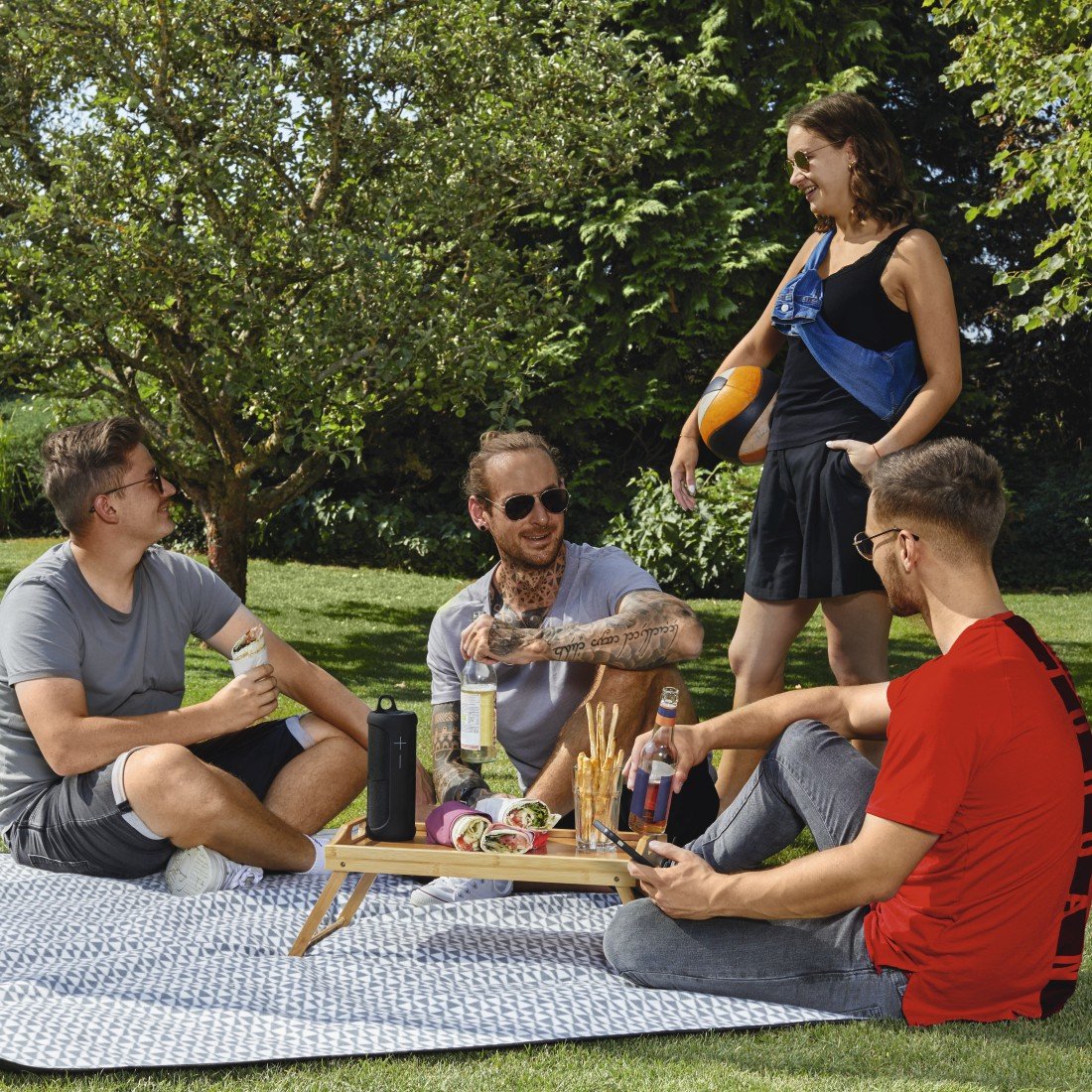 EAN 4047443497925 - Hama Twin 3.0 Altavoz portátil estéreo Negro 30 W imagen 19