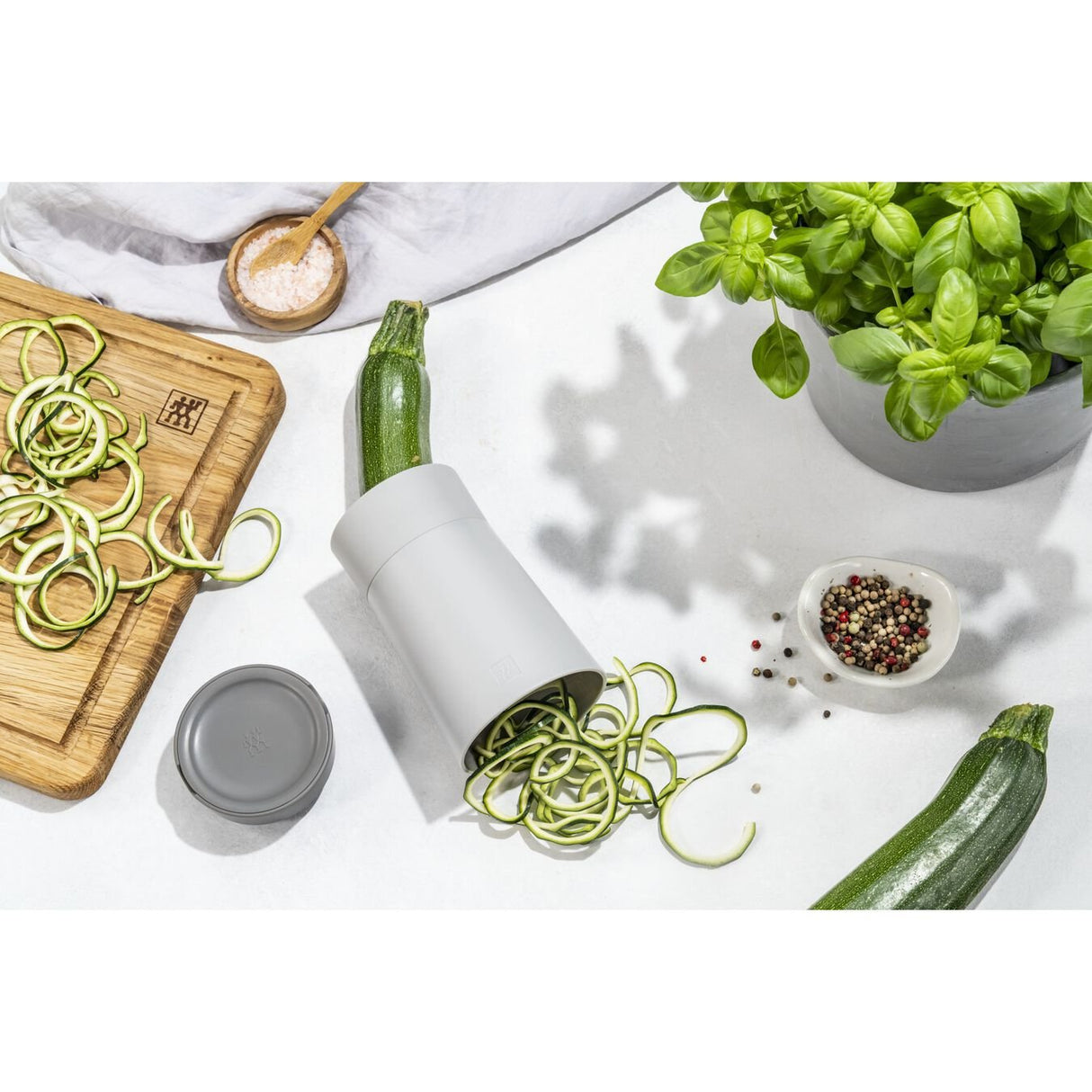 EAN 4009839641176 - ZWILLING 36610-001-0 cortador de verduras en espiral o rallador manual Rallador giratorio Gris imagen 5