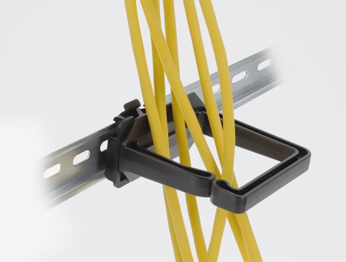 Delock Aro Guiacables 70 X 70 Mm Con Placa De Montaje Zur Carriles Din Fijación Negro