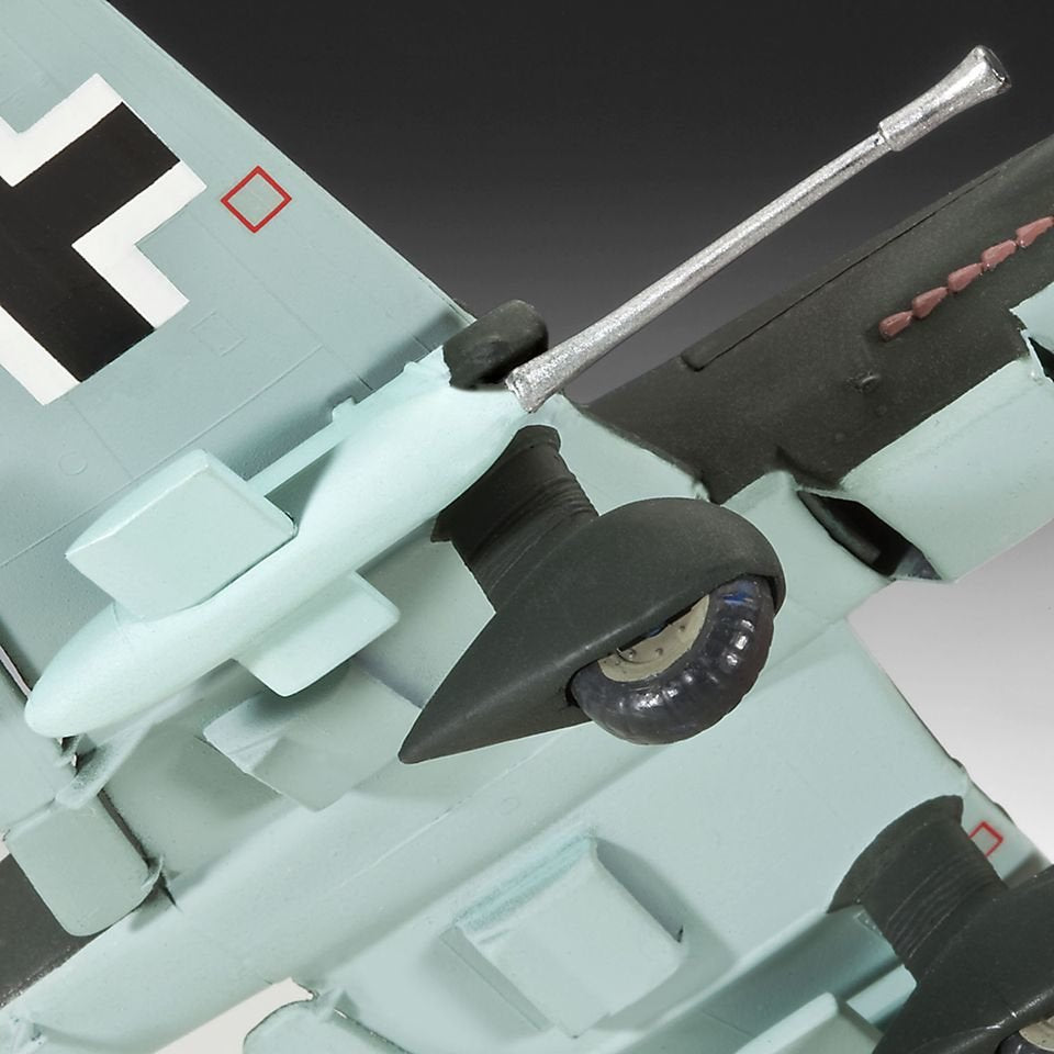 EAN 4009803046921 - Revell Junkers Ju 87 G/D Tank Buster Maqueta de avión de ala fija Kit de montaje 1:72 imagen 6