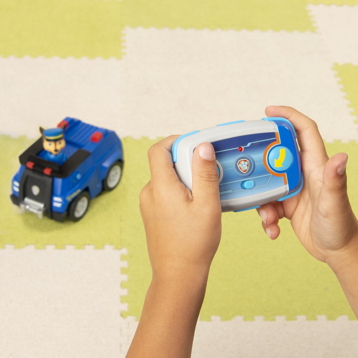 EAN 0778988278659 - PAW Patrol 6054190 modelo controlado por radio Coche de policía Motor eléctrico imagen 3