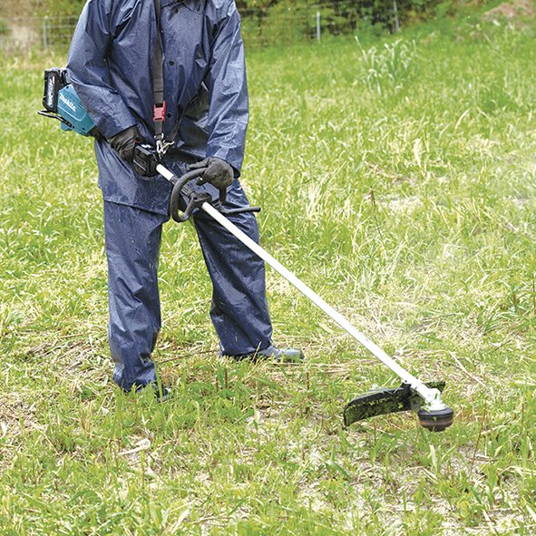 Makita Desbrozadora Inalámbrica Ur007gz01 Xgt, 40 Voltios, Cortadora De Césped Ur007gz01