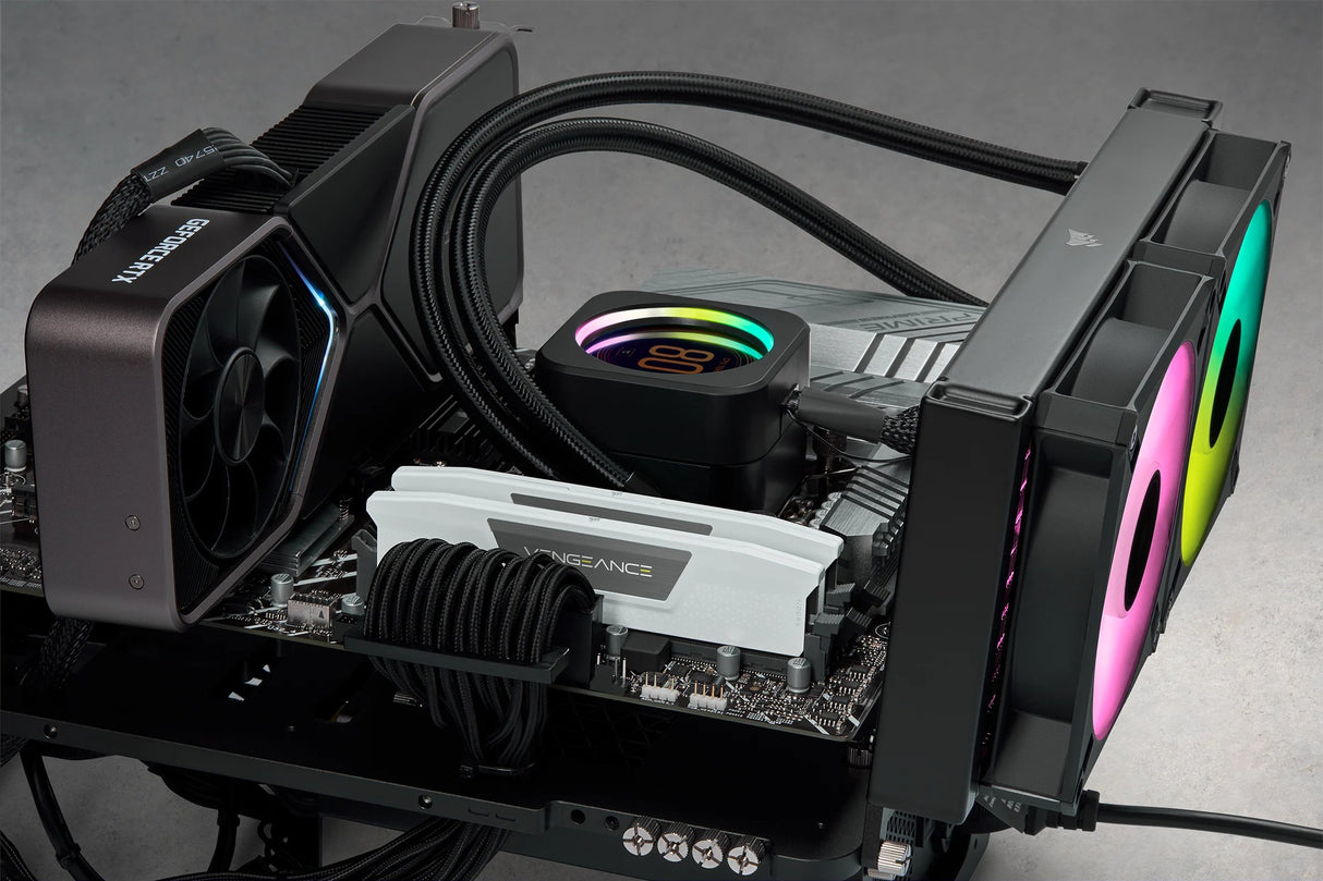 EAN 0840440496113 - Corsair Vengeance CMK64GX5M2B6000Z30W módulo de memoria 64 GB 2 x 32 GB DDR5 288-pin DIMM imagen 6