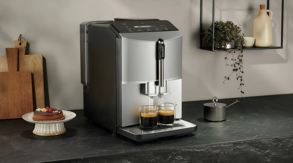 Siemens Eq.300 Tf303e07 - Automatische Kaffeemaschine Con Milchaufschäumer