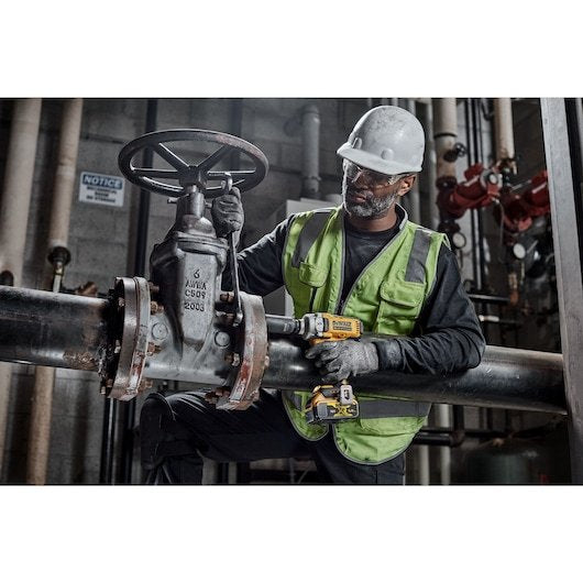 Dewalt Dcf892p2t 1/2" 2x 5.0 Ah, Xr 18v