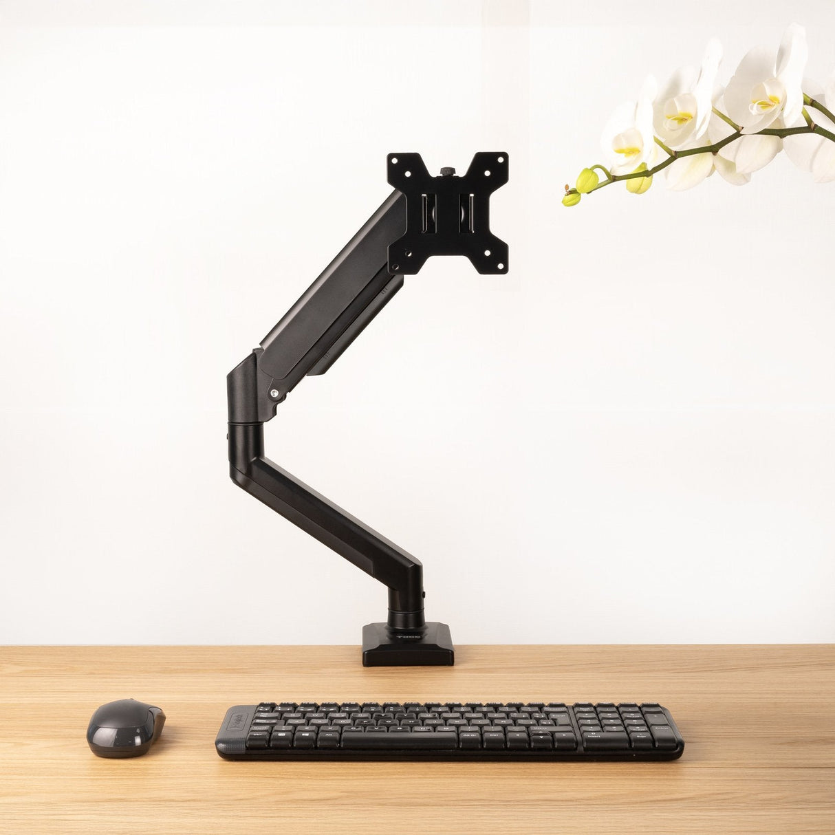 Soporte Mesa Pant. Gira Incli 1 Brazo 13-34 Negro