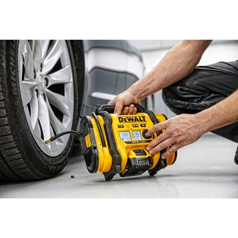 EAN 5902013963448 - DeWALT DCC018N compresor de aire imagen 9