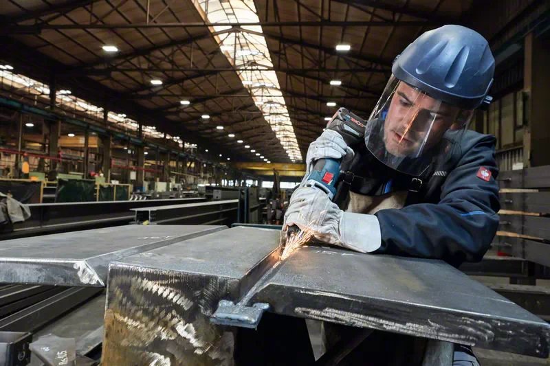 Amoladora Recta A Batería Bosch Professional Ggs 18v-23 Lc Professional Solo, 18 Voltios Azul/Negro, Sin Batería Ni Cargador, En L-Boxx 601229100