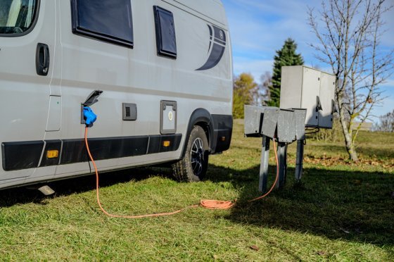 EAN 4007123673865 - Brennenstuhl H07RN-F 3G2,5 1167650510 Adattatore CEE 16 A 230 V base múltiple 10 m 1 salidas AC Exterior imagen 5