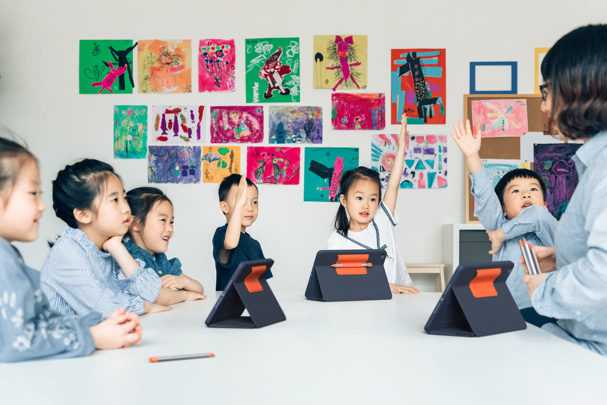 Logitech (Aleman) Rugged Folio Ipad 10.2 Azul Clásico