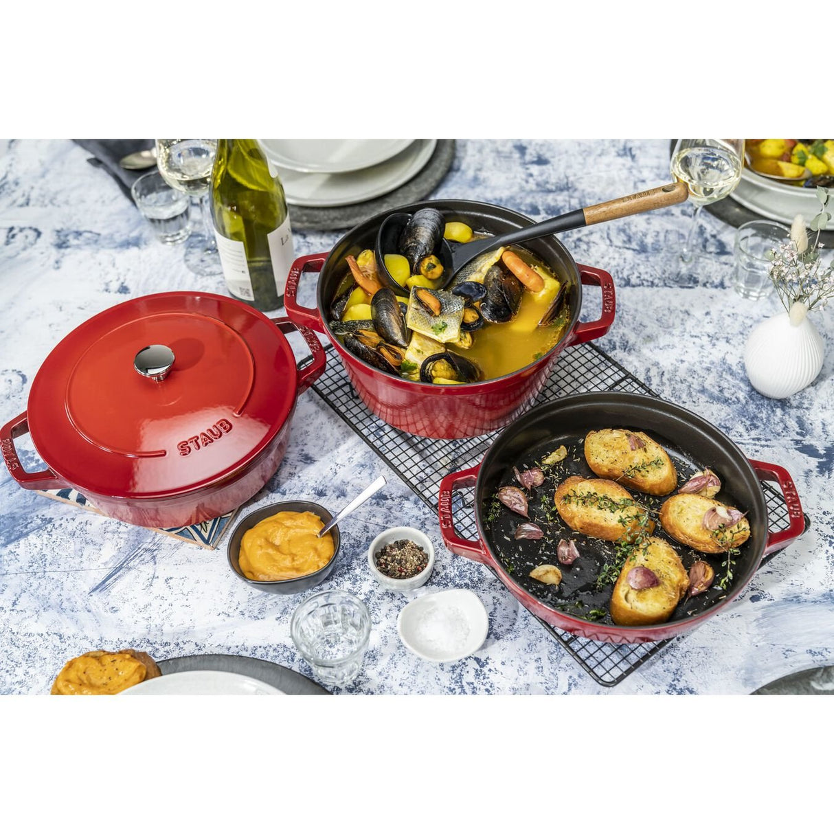 EAN 3272340054549 - Staub La Cocotte Alrededor hierro fundido Cazuela para hornear imagen 6