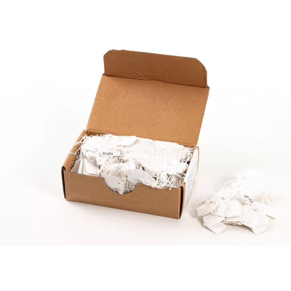 Etiquetas Colgantes Herma 18x28 Mm Con Hilo Blanco 1000 Piezas.