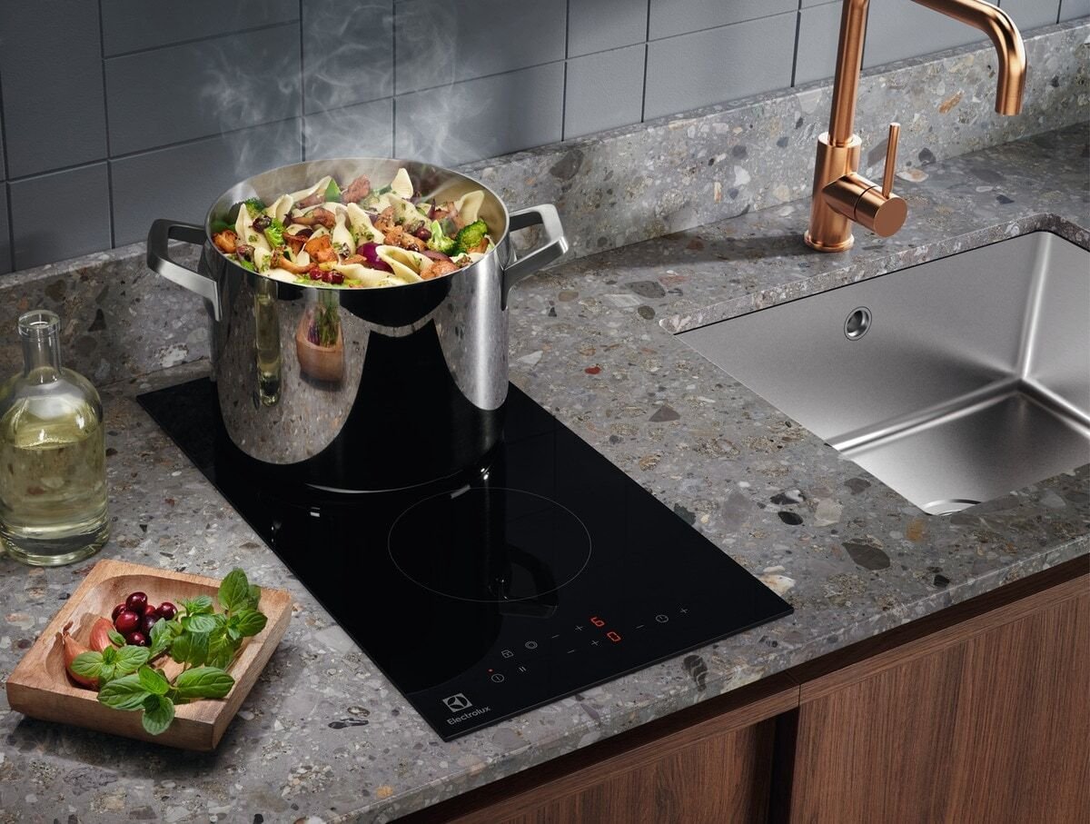 EAN 7332543982851 - Electrolux LHR3233CK Negro Integrado 29 cm Cerámico 2 zona(s) imagen 11