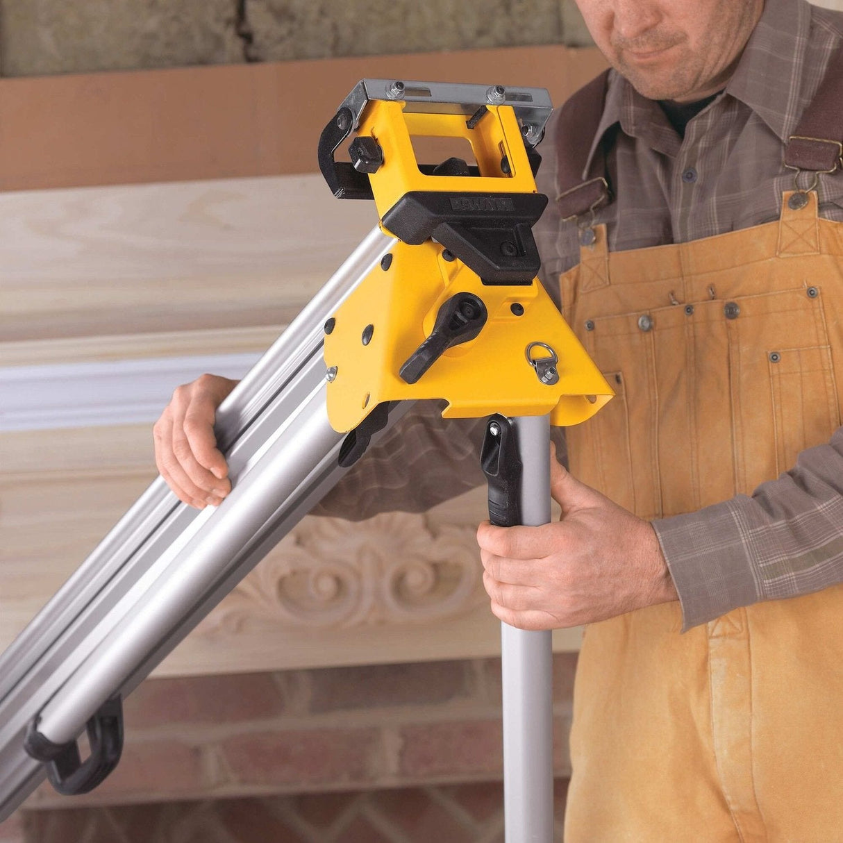 Dewalt Ingleteadora Telescopica Dws780-Qs (1675w; 305 Mm)