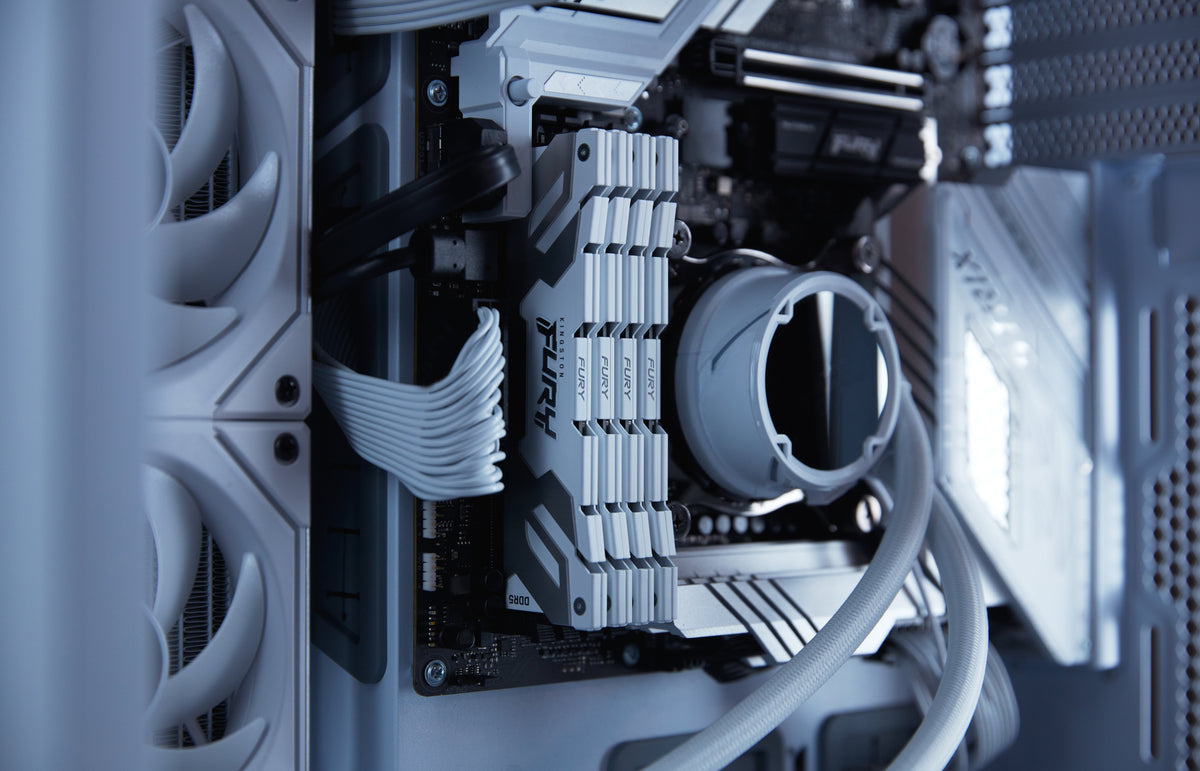 Memoria Kingston Fury 24 Gb 24x1 Gb Ddr5-8800, Plateado/Blanco, Kf588cu42rw-24, Renegade, Intel Xmp Kf588cu42rw-24