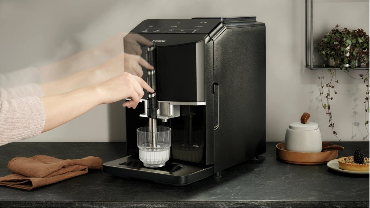 EAN 4242003926864 - Siemens EQ.300 TF301E19 cafetera eléctrica Totalmente automática Máquina espresso 1,4 L imagen 3