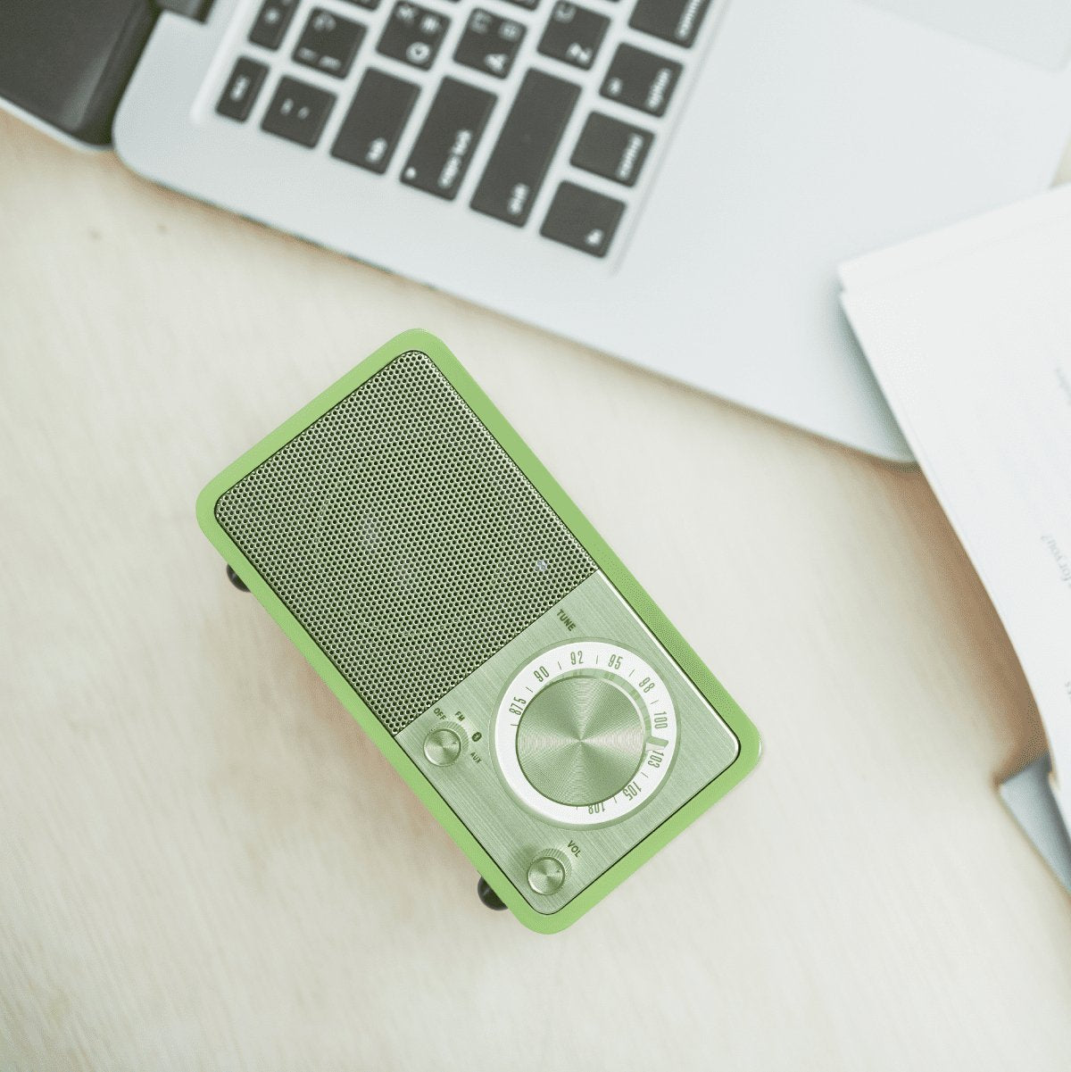 Sangean Wr-7 Verde Radio Analógica Sobremesa Fm Bluetooth Batería Li-Ion Recargable