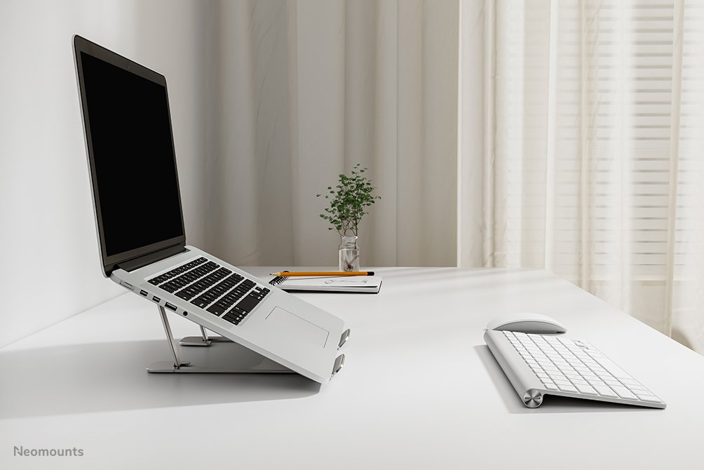 Newstar Soporte Portatil De Hasta 17 "Max 10kg, Plegable, Plata