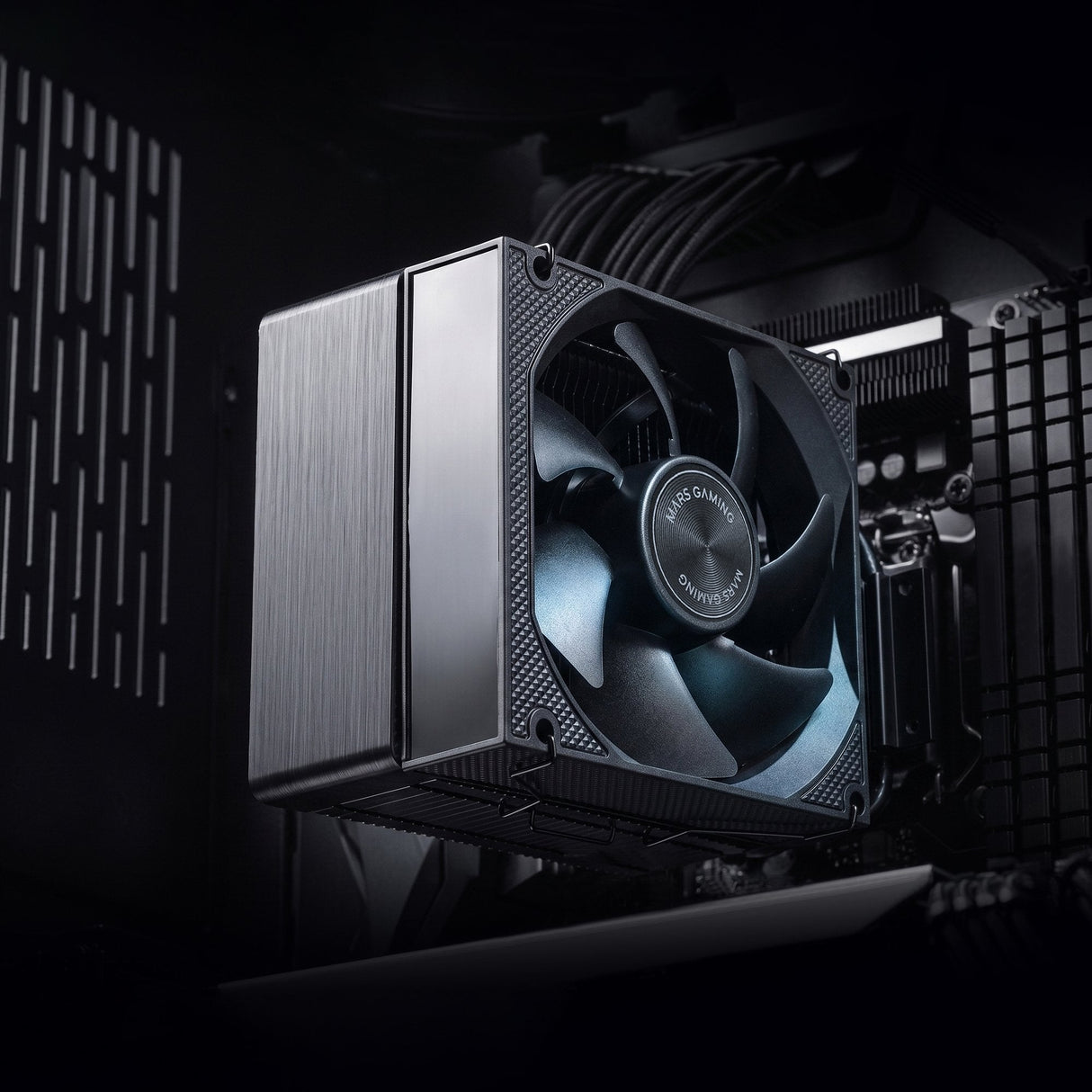 Ventilador Con Disipador De Cpu Mars Gaming Mcpu-Xpro Tdp 190w 3 Heatpipes Torre Pwm Fdb Negro