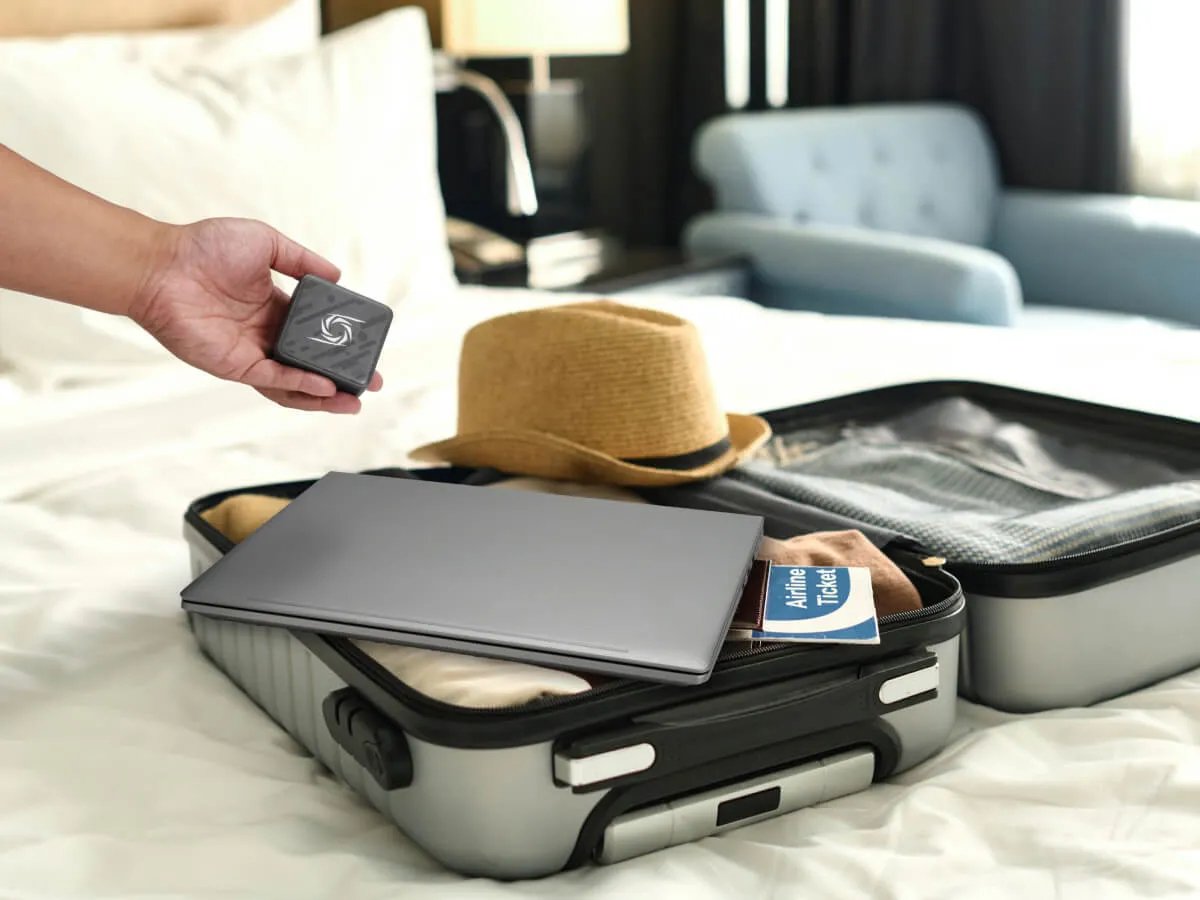 Avermedia Ladedock, Core Go Gc313 Negro, 100w Gan, Hdmi