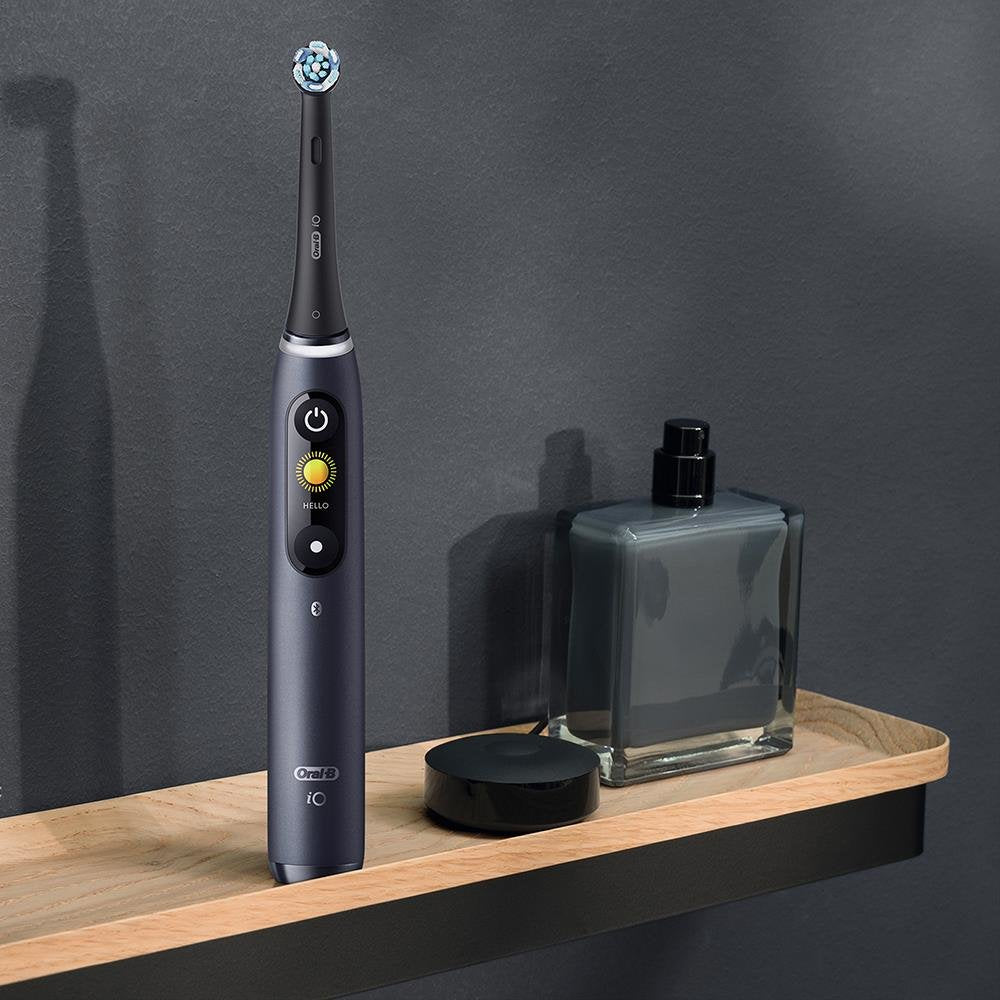 EAN 4210201363095 - Oral-B iO 4210201363095 cepillo eléctrico para dientes Adulto Cepillo dental giratorio Negro imagen 5