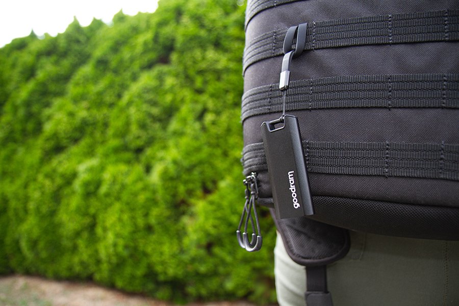 EAN 5908267913062 - Goodram SSDR-GMRE-02T-K0 unidad externa de estado sólido 2 TB 3.2 Gen 2 (3.1 Gen 2) Negro imagen 2