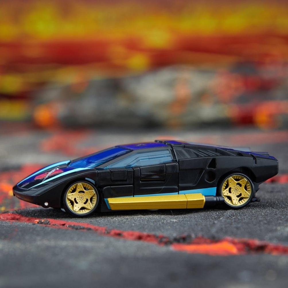 EAN 5010996285300 - Hasbro Transformers: Legacy Deluxe Class Armada Universe Wheeljack imagen 14
