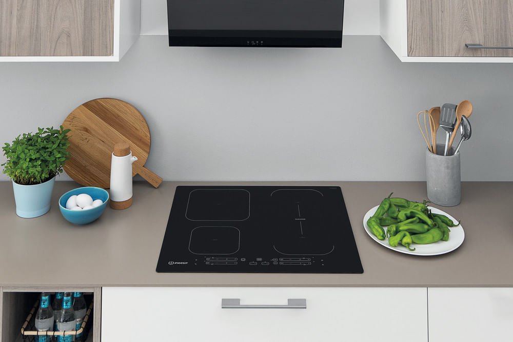 Indesit Ib 65b60 Ne Negro Integrado 59 Cm Con Placa De Inducción 4 Zona(S)