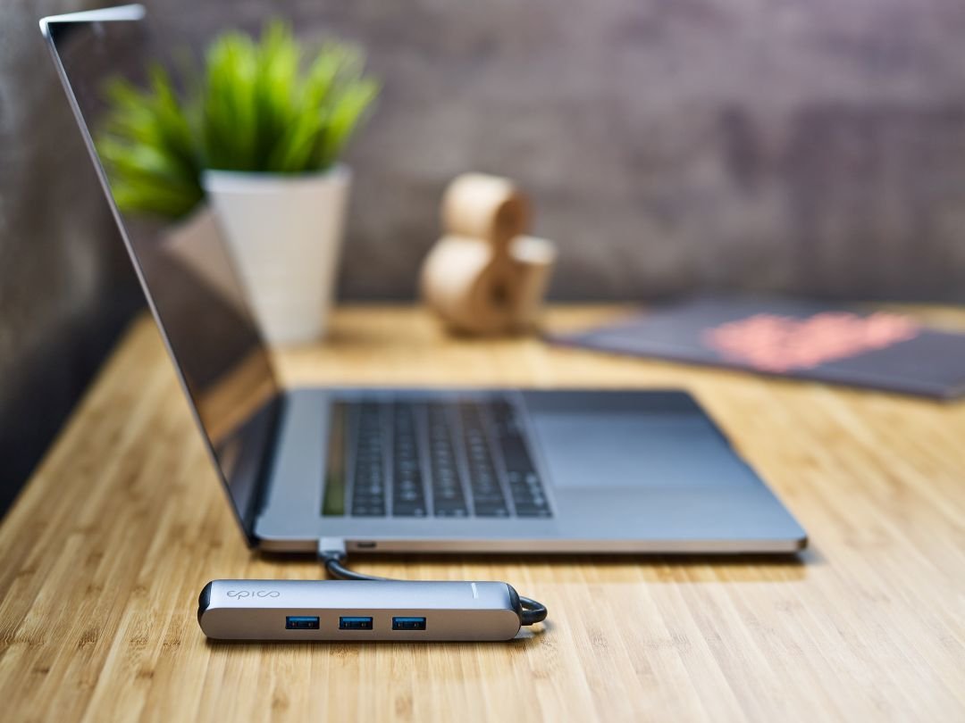 Epico Hub Usb-C A 4k Hdmi 3usb-A Usb-C Ethernet - Plata