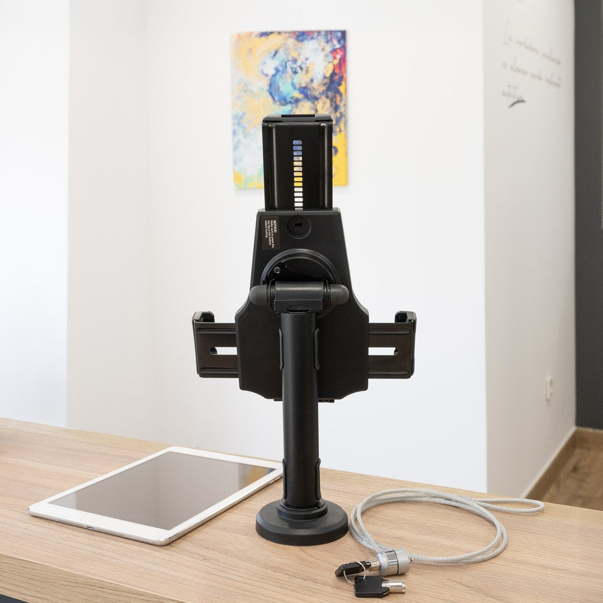 EAN 8433281016354 - TooQ TQTDS0812 soporte Soporte para tableta Tablet/UMPC Negro imagen 4