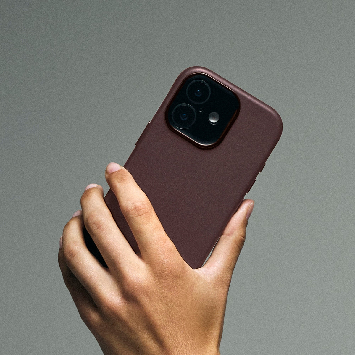 Decoded Leather Backcover Iphone 17 Chocolate Brown