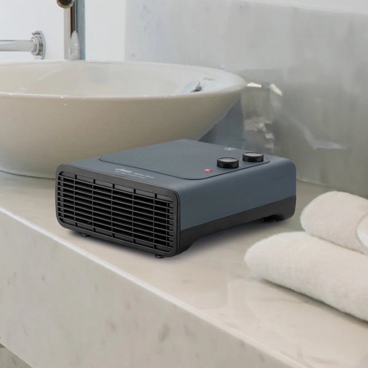 EAN 8422160059902 - Ufesa Alpha Navy Interior Marina 1800 W Ventilador eléctrico imagen 4