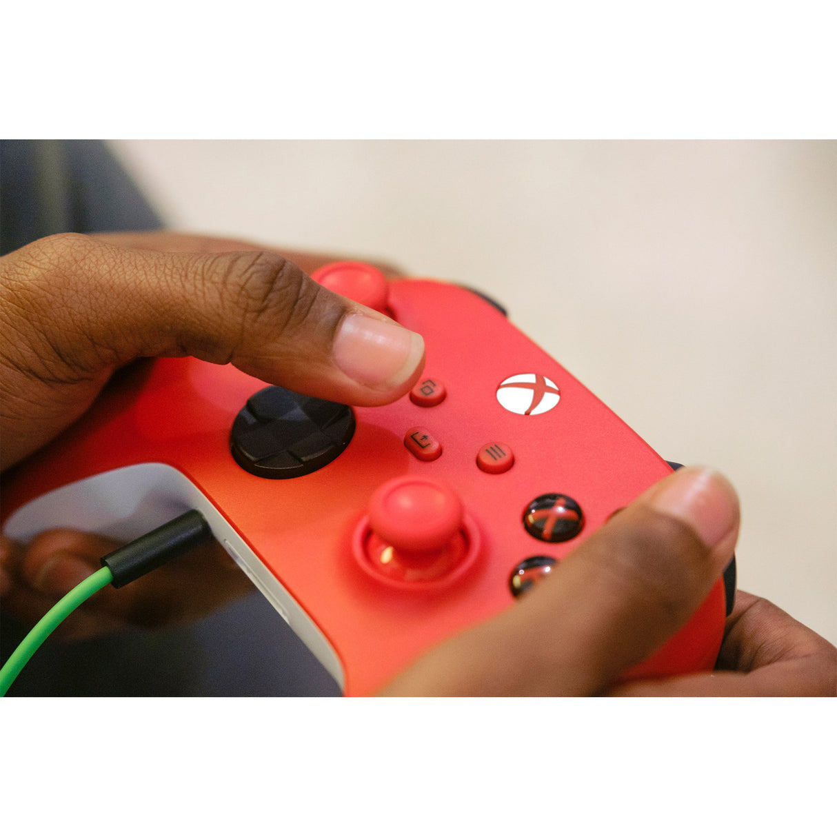 EAN 0889842707113 - Microsoft Xbox Wireless Controller Rojo Bluetooth/USB Gamepad Analógico/Digital Xbox, Xbox One, Xbox Seri imagen 33