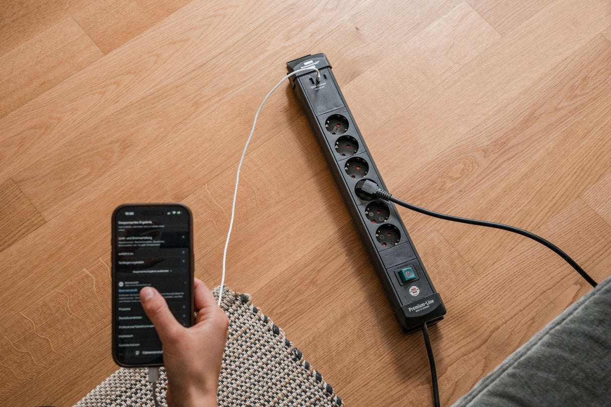 Regleta Brennenstuhl Premium-Line De Enchufes De 6 Vías Con 2x Usb C Pd 65w Y Usb A 18w (Made In Germany, Regleta Con Interruptor Y Cable De 3m, Para Montaje En Pared) Negro
