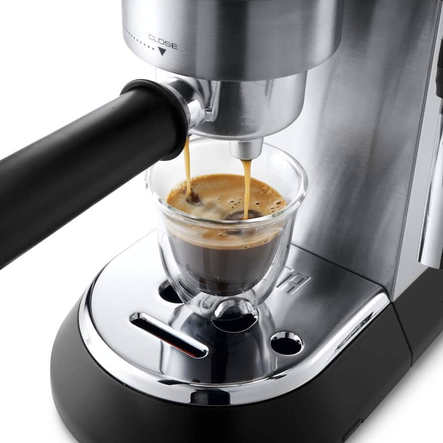 Cafetera Espresso Delonghi Dedica Ec685.M Plata